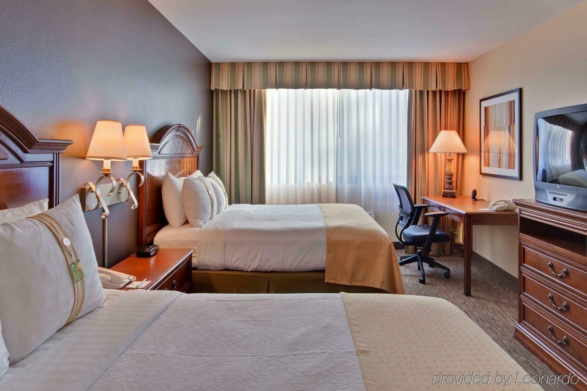 Holiday Inn Hotel & Suites Anaheim, An Ihg Hotel Esterno foto