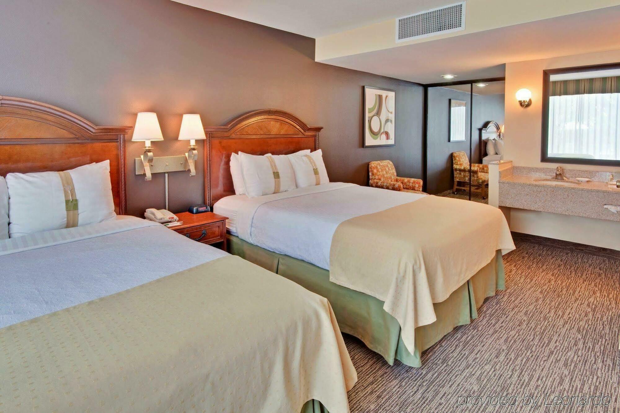 Holiday Inn Hotel & Suites Anaheim, An Ihg Hotel Esterno foto